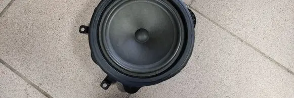 Audi A3 S3 8P Front door speaker 8P0035411