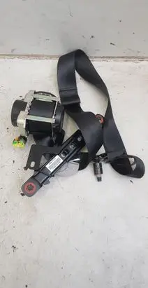 KIA Sportage Front seatbelt 006R000