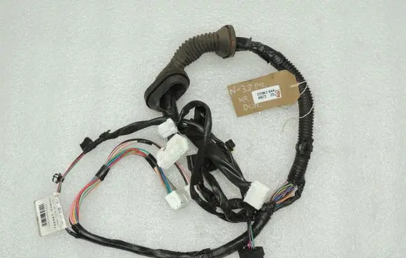 Nissan Navara D40 Front door wiring loom 241245X00D
