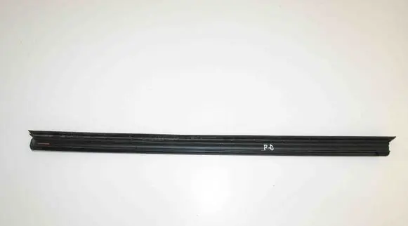 Mazda 3 II Door glass trim 