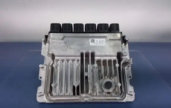 BMW X3 E83 Engine control unit/module ECU 8475483