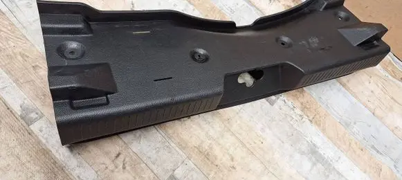 Chevrolet Sonic Trunk/boot sill cover protection 96872865
