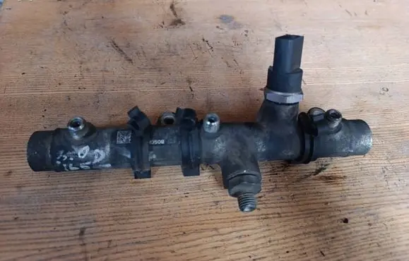Audi A6 S6 C6 4F Fuel main line pipe 059130089D