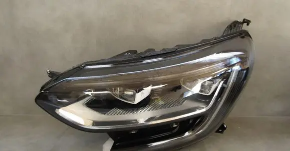 Renault Megane IV Headlight/headlamp 260601093R