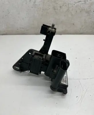 BMW 4 F32 F33 Current control relay 19322000001 28042014 929615101
