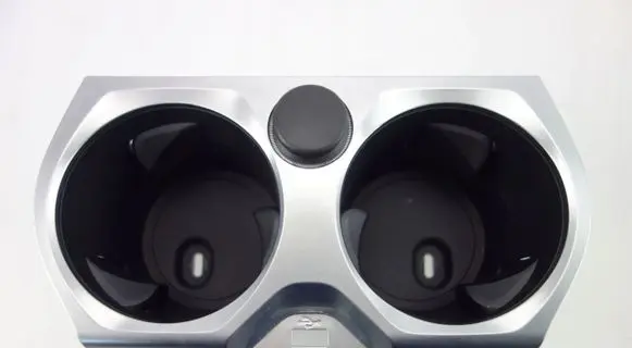 BMW 8 G14 Cup holder front 