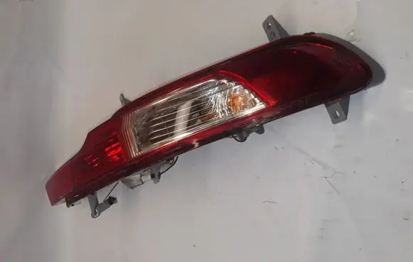 KIA Sportage Rear bumper light 110324