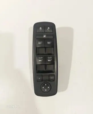 Chrysler Pacifica Electric window control switch 68234092AC 10115697 401500