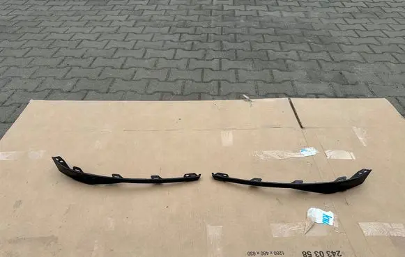Renault Scenic E-Tech V Front bumper splitter molding 624146070R