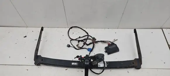 Volkswagen PASSAT B6 Tow bar set 1K0907383D