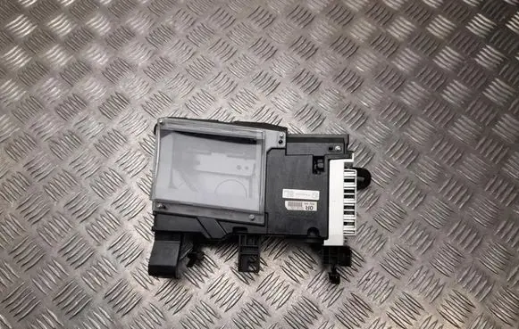Toyota Prius+ (ZVW40) Head up display screen 8310847031