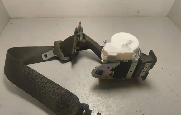 BMW X1 E84 Front seatbelt 34058428B