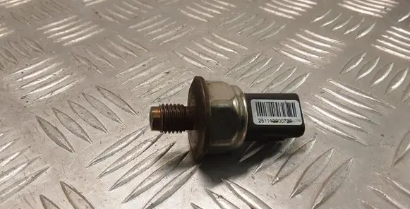 Fuel pressure sensor