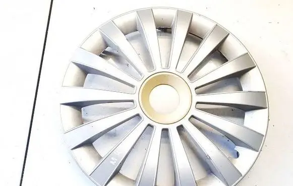 Opel Astra G R15 wheel hub/cap/trim 