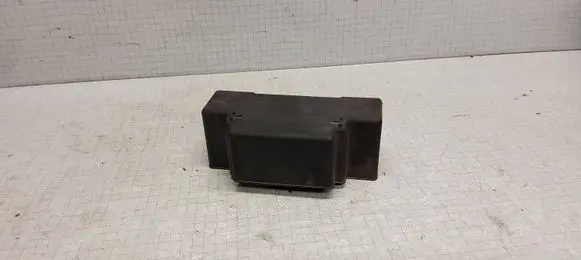 Opel Zafira B Fuse box cover 13129783