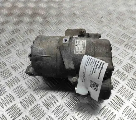 Mercedes-Benz C W205 Air conditioning (A/C) compressor (pump) A0008302800