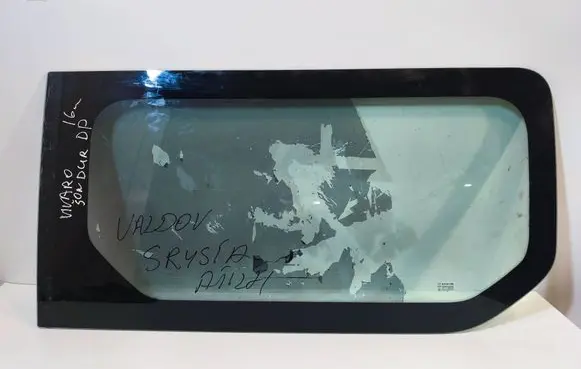Opel Vivaro Sliding door window/glass 