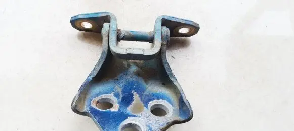 Mitsubishi Carisma Front door upper hinge