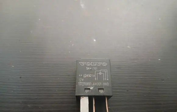 Volvo XC90 Other relay 9441161 A4001X40 004921A
