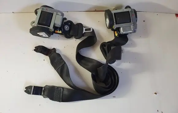 Skoda Rapid (NH) Set of seat belts 5ja857702b 5ja857701b