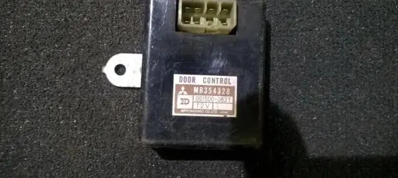 Mitsubishi Space Wagon Other control units/modules mb354328 051500-0631
