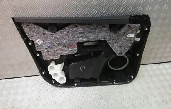 Opel Mokka X Front door card panel trim