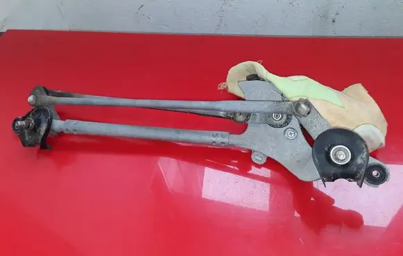 Toyota RAV 4 (XA30) Front wiper linkage NOCODE