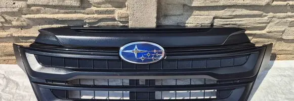Subaru Forester SL Front bumper upper radiator grill 91121SL000 91122SL030