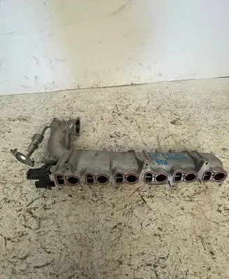 BMW 5 G30 G31 Intake manifold 8575696