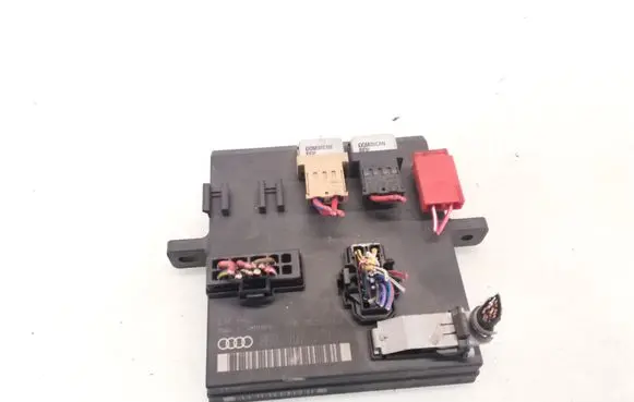 Audi A4 S4 B6 8E 8H Comfort/convenience module 8E0907279E