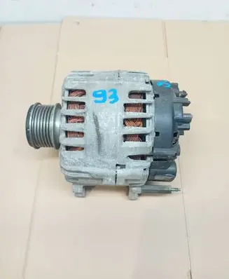 Volkswagen Golf VI Generator/alternator 03L903023A