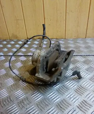 Mercedes-Benz C W203 Front brake caliper