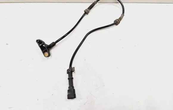 Chrysler PT Cruiser ABS brake wheel speed sensor TJ039