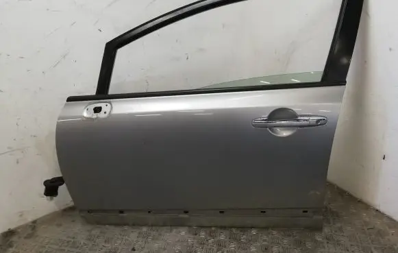 Honda Civic Front door