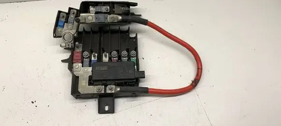 Audi Q7 4M Battery relay fuse 4M0915459A 4M0915513 4662RRR
