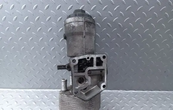Mitsubishi Grandis Oil filter mounting bracket 045115389J
