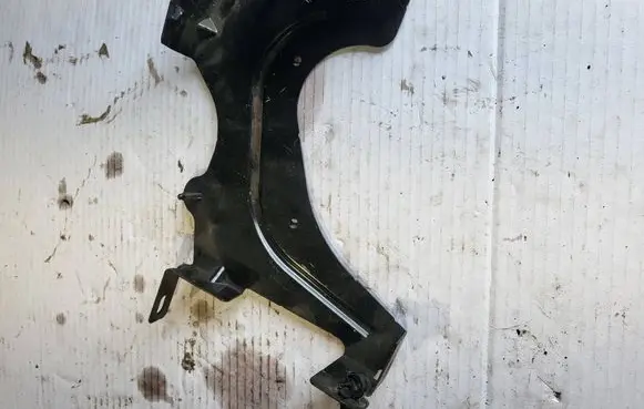 Other engine bay part