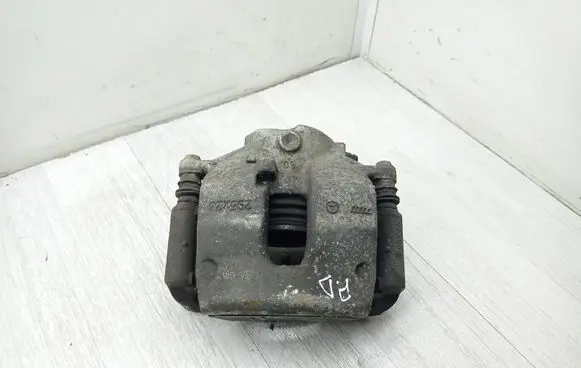 Mercedes-Benz C W204 Front brake caliper