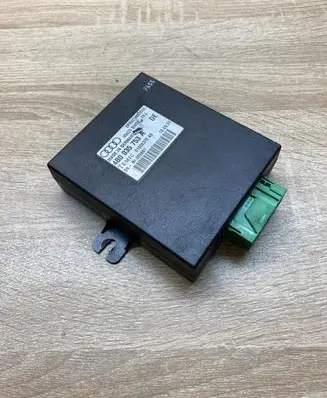 Audi A6 S6 C5 4B Voice control module 4B0035753A
