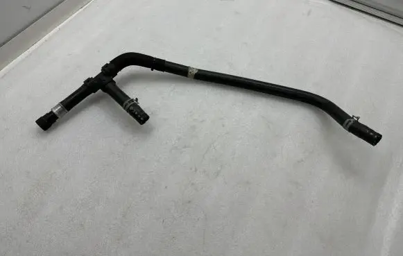 Ford Mustang VI Engine coolant pipe/hose FR338K289AE