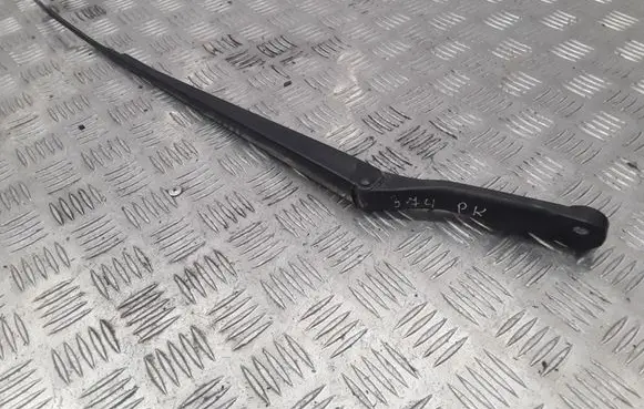 Nissan Almera Tino Front wiper blade arm