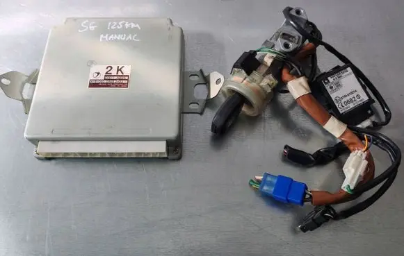 Subaru Forester SG Engine ECU kit and lock set 22611AG600 A18000D9G