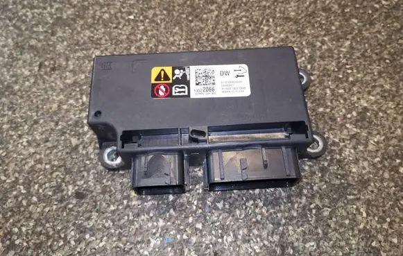 Buick Encore I Airbag control unit/module 13522066