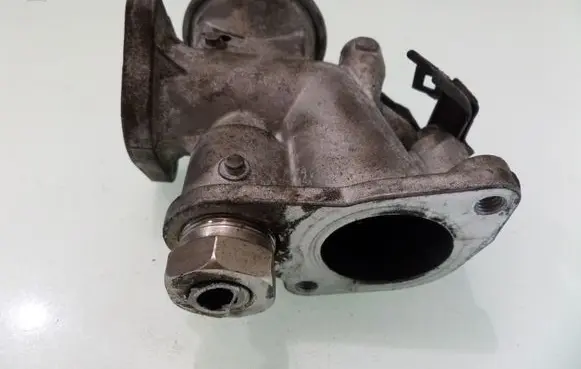 Honda Civic EGR valve 72277204