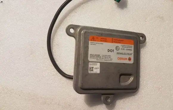 Jaguar XJ X351 Headlight ballast module Xenon A71154400DG