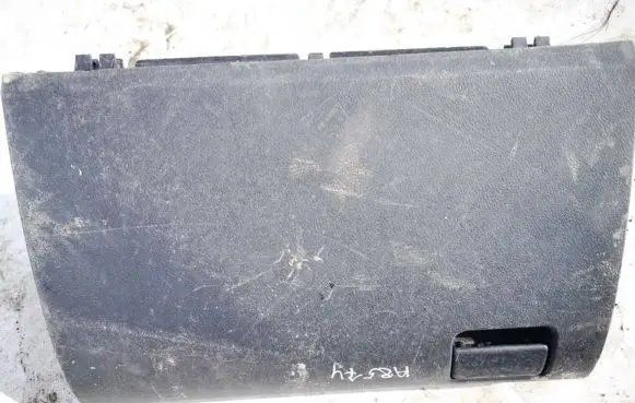 Toyota Avensis T270 Glove box 5555005120 55550-05120