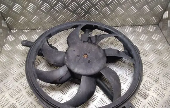 Mini One - Cooper Coupe R56 Fan impeller 0130303019 75485403 1742275485403