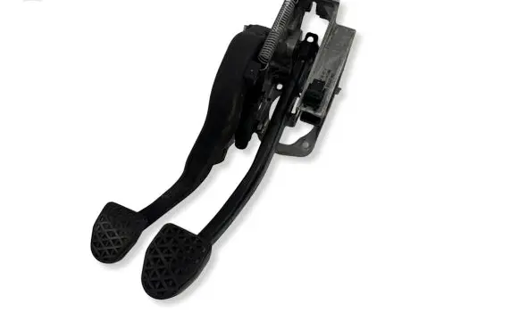 BMW 3 E90 E91 Pedal assembly 6762250