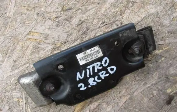 Dodge Nitro Gearbox mount P52125138AC