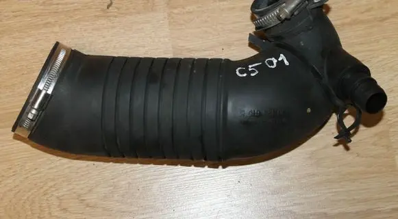 Audi A6 S6 C5 4B Air intake hose/pipe 8D0129615K